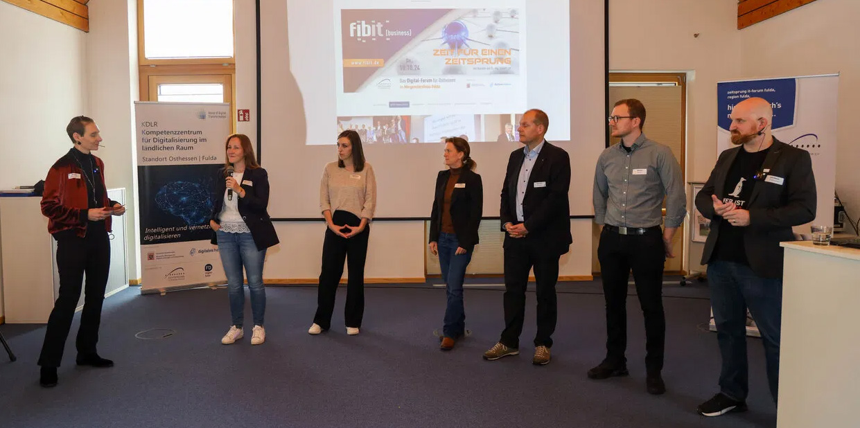 Gruppenbild Vortrags-Präsentation fibit